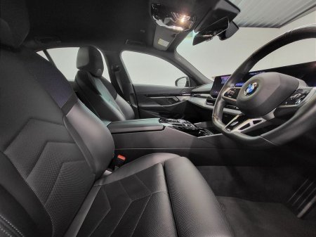 2024 BMW 5-Series - photo 12
