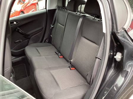 2017 Peugeot 208 - photo 14