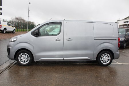 2022 Vauxhall Vivaro - photo 2