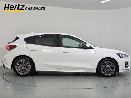 2023 Ford Focus - photo 2