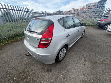 2010 Hyundai i30 - photo 3