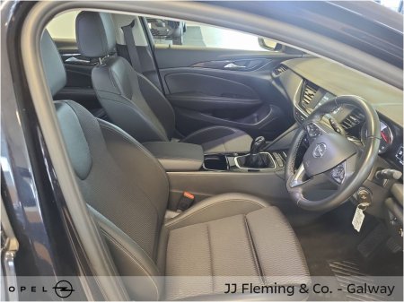2020 Opel Insignia - photo 9