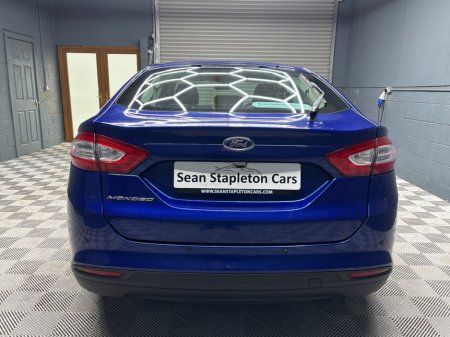 2015 Ford Mondeo - photo 4