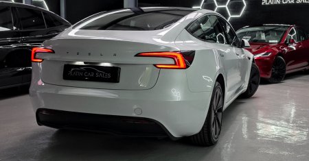 2025 Tesla Model 3 - photo 14