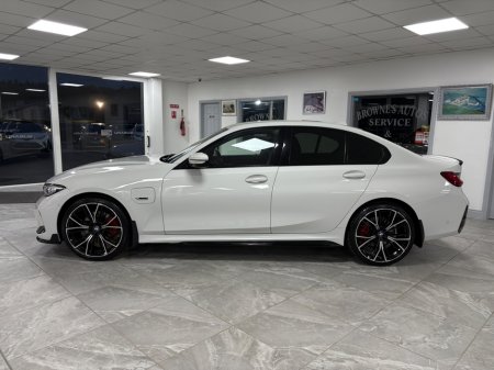 2023 BMW 3-Series - photo 6