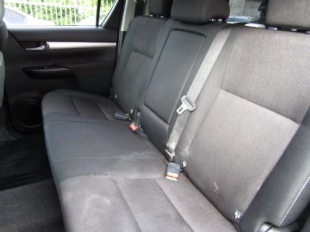 2017 Toyota Hilux - photo 24