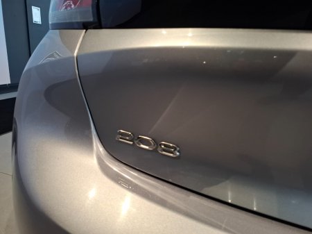 2023 Peugeot 208 - photo 8