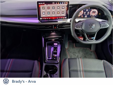 2027 Volkswagen Golf - photo 2