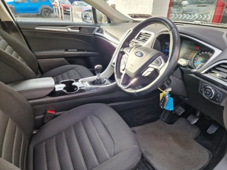 2015 Ford Mondeo - photo 15