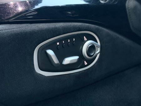 2020 Aston Martin Vantage - photo 13