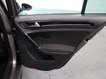 2017 Volkswagen Golf - photo 31