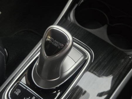 2018 Mitsubishi Outlander - photo 16
