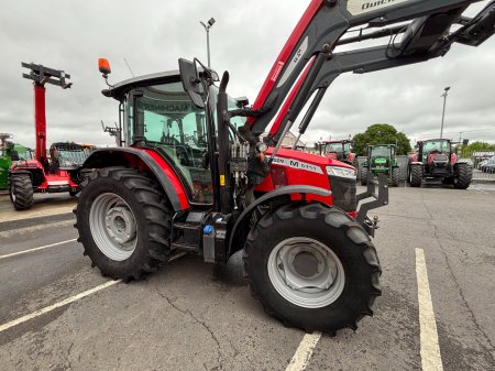 2021 Massey Ferguson 5711 M - photo 12