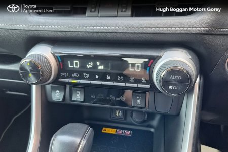 2025 Toyota RAV4 - photo 17