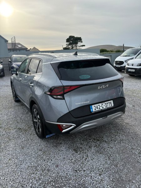 2024 Kia Sportage - photo 3