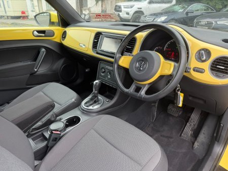 2013 Volkswagen Beetle - photo 12