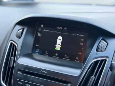 2017 Ford Focus - photo 13