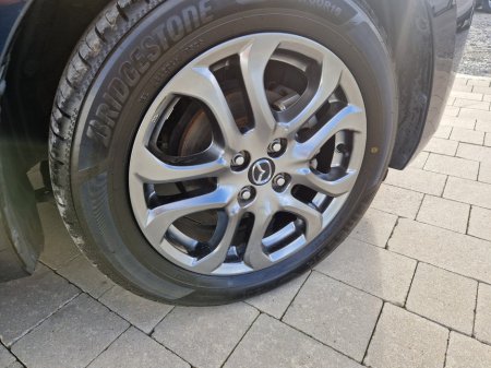2017 Mazda Demio - photo 16