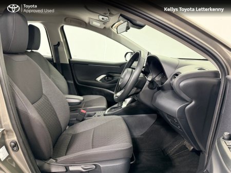 2023 Toyota Yaris - photo 12