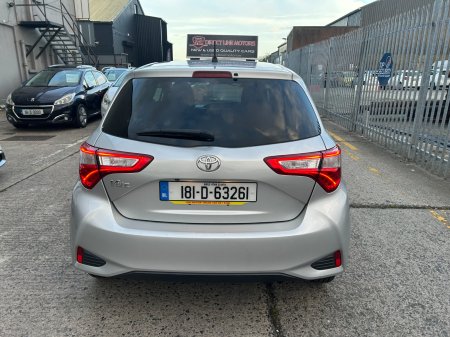 2018 Toyota Vitz - photo 7
