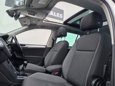 2017 Volkswagen Tiguan - photo 6