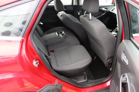 2018 Ford Focus - photo 12
