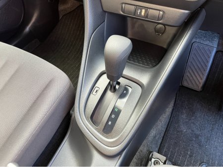 2023 Toyota Yaris - photo 16