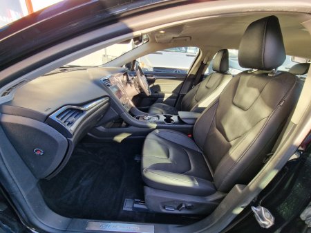 2020 Ford Mondeo - photo 29
