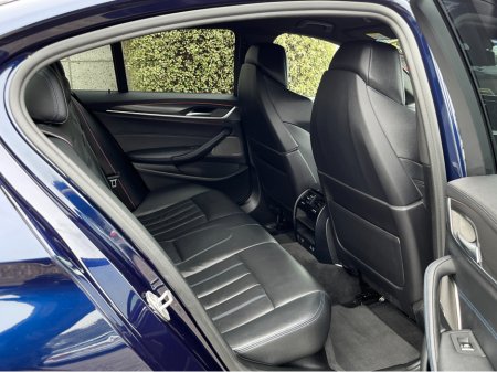 2021 BMW 5-Series - photo 9