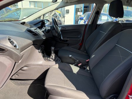 2017 Ford Fiesta - photo 4