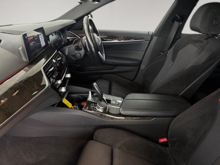 2017 BMW 5-Series - photo 17