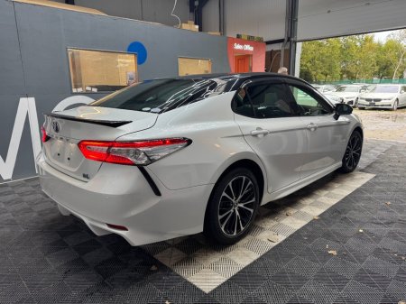 2019 Toyota Camry - photo 3