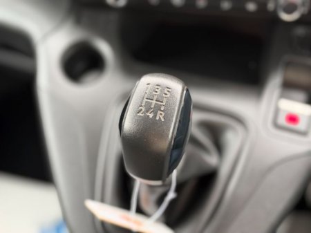2021 Peugeot Partner - photo 8