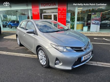 2015 Toyota Auris 1.4 D-4D AURA 4DR