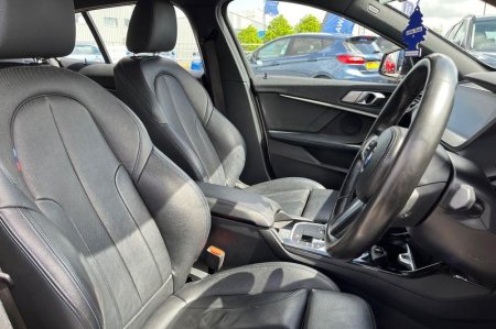 2021 BMW 1-Series - photo 17