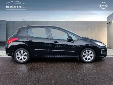 2012 Peugeot 308 - photo 5