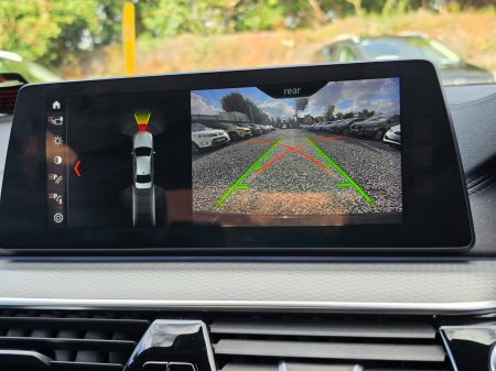 2018 BMW 5-Series - photo 6