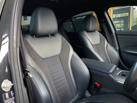 2023 BMW 3-Series - photo 8