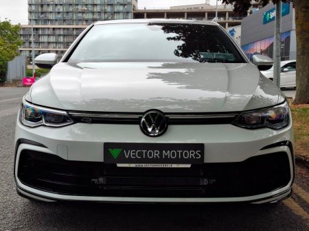 2023 Volkswagen Golf - photo 4