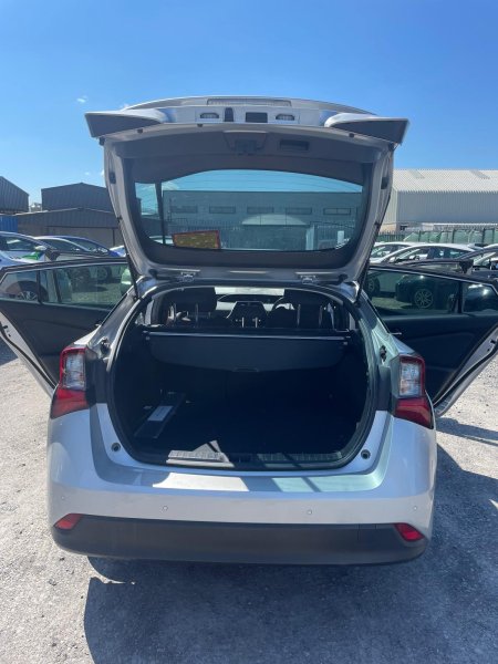 2023 Toyota Prius - photo 6