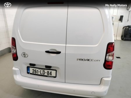 2026 Toyota Proace City - photo 3