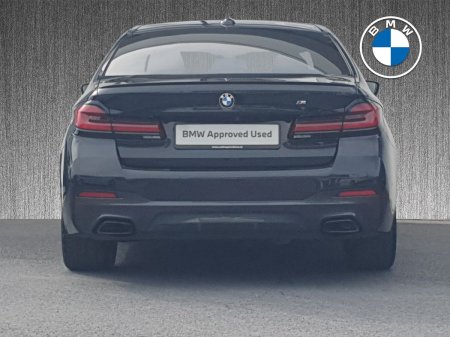 2022 BMW 5-Series - photo 15