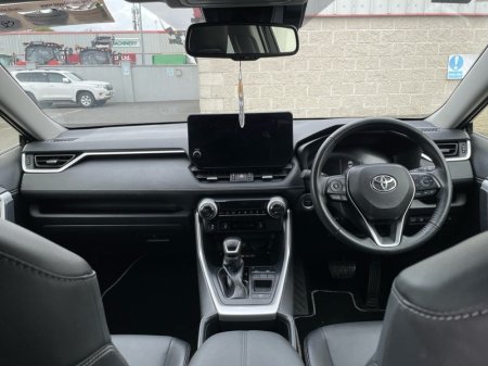 2025 Toyota RAV4 - photo 8