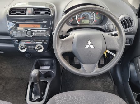2015 Mitsubishi Space Star - photo 14