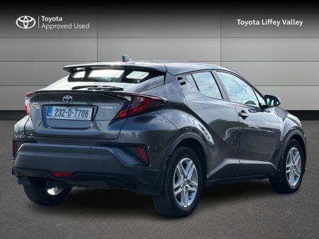 2023 Toyota C-HR - photo 2