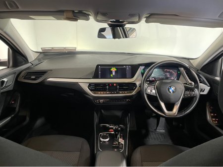 2022 BMW 1-Series - photo 14