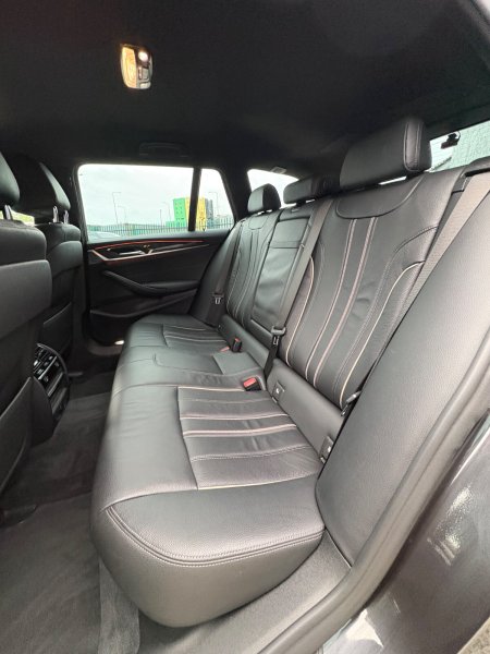 2018 BMW 5-Series - photo 11