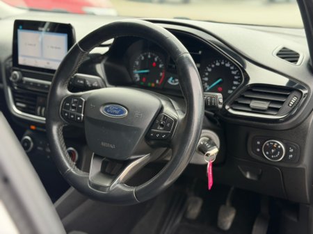 2019 Ford Fiesta - photo 14