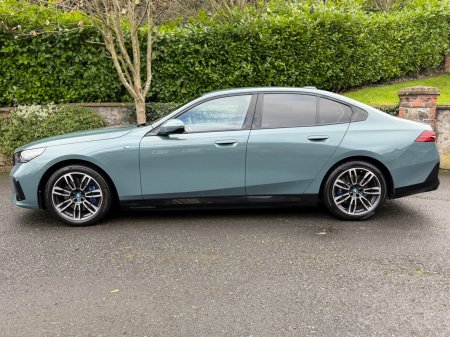 2024 BMW i5 - photo 2