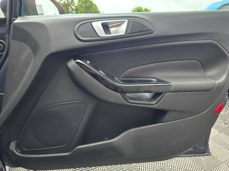 2014 Ford Fiesta - photo 19